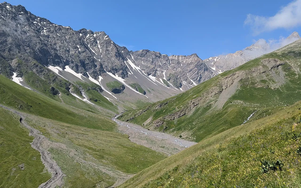 vue montagne ete couche de neige