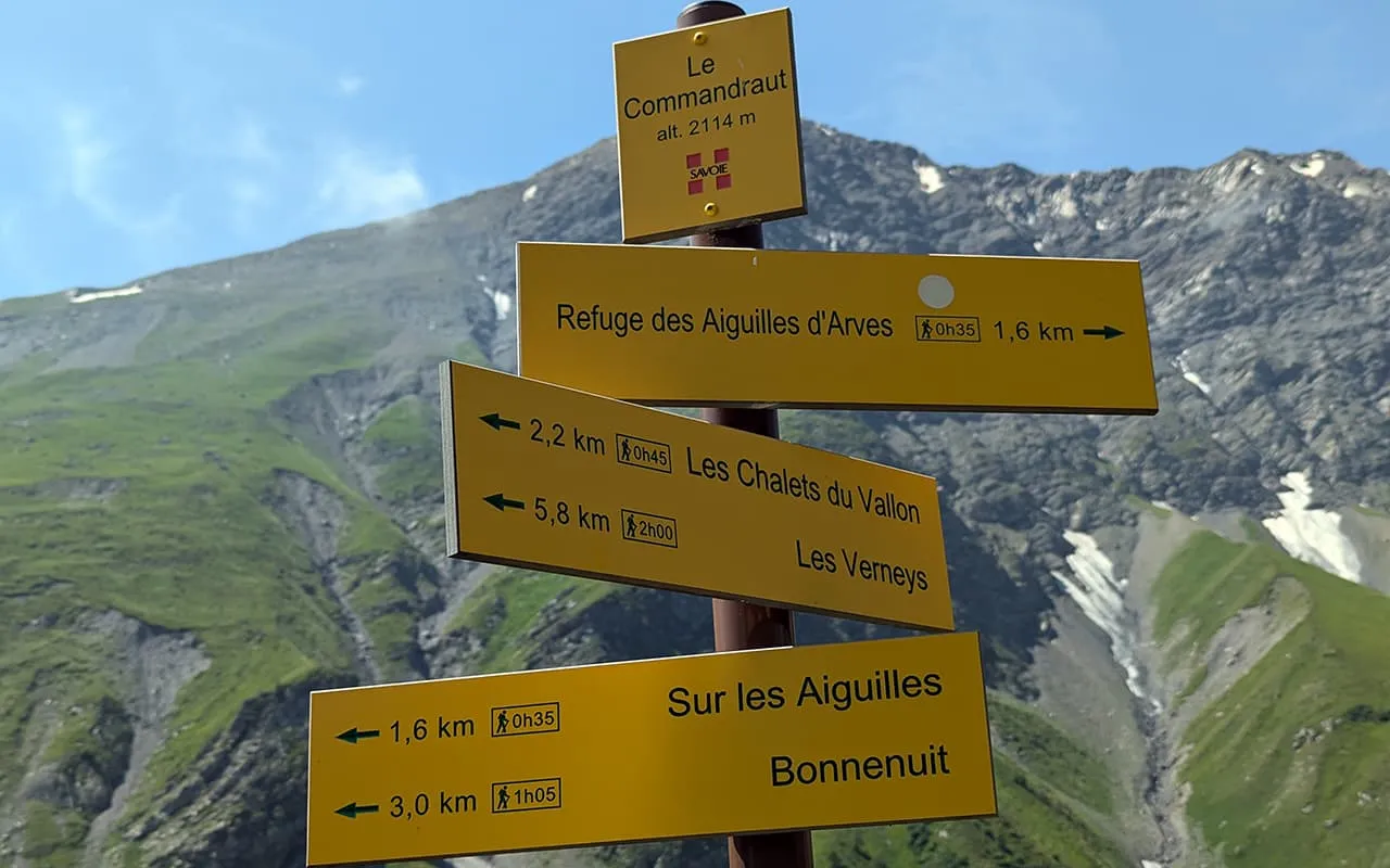 vue panneau montagne